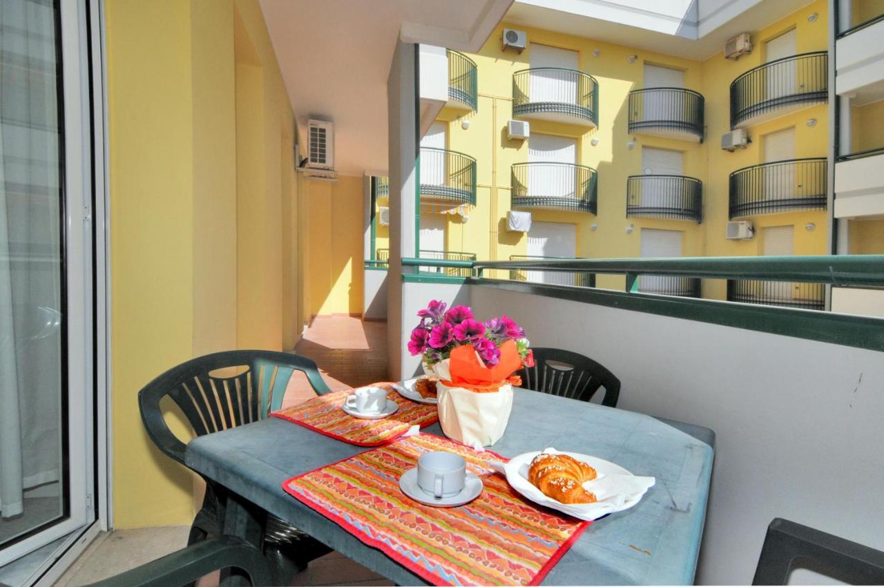 Apartamento Cristoforo Colombo Caorle Exterior foto
